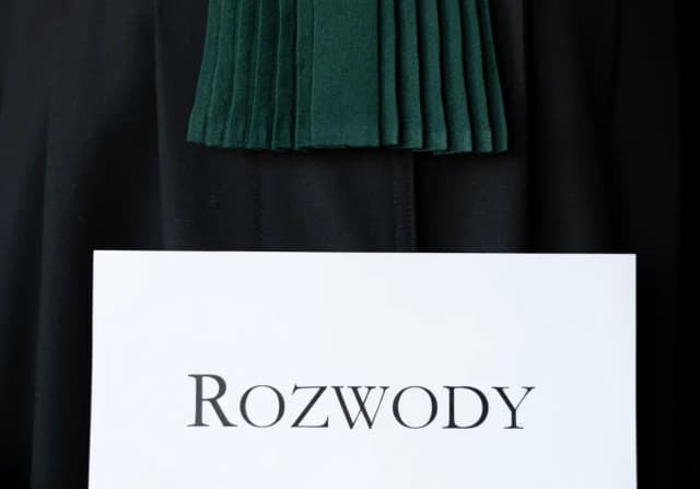 Jak wygląda rozprawa rozwodowa? Kluczowe etapy i dokumenty do przygotowania Jak wygląda rozprawa rozwodowa? Kluczowe etapy i dokumenty do przygotowania